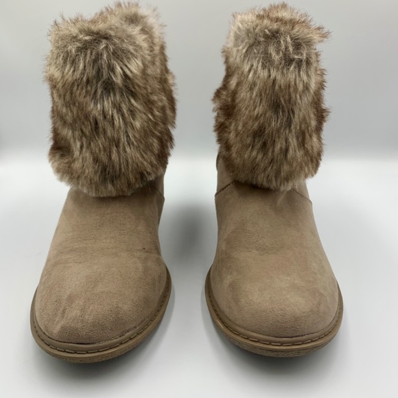 Women’s tan/ beige faux fur trim buckle zippered closure wedge ankle boot boho - Picture 2 of 11